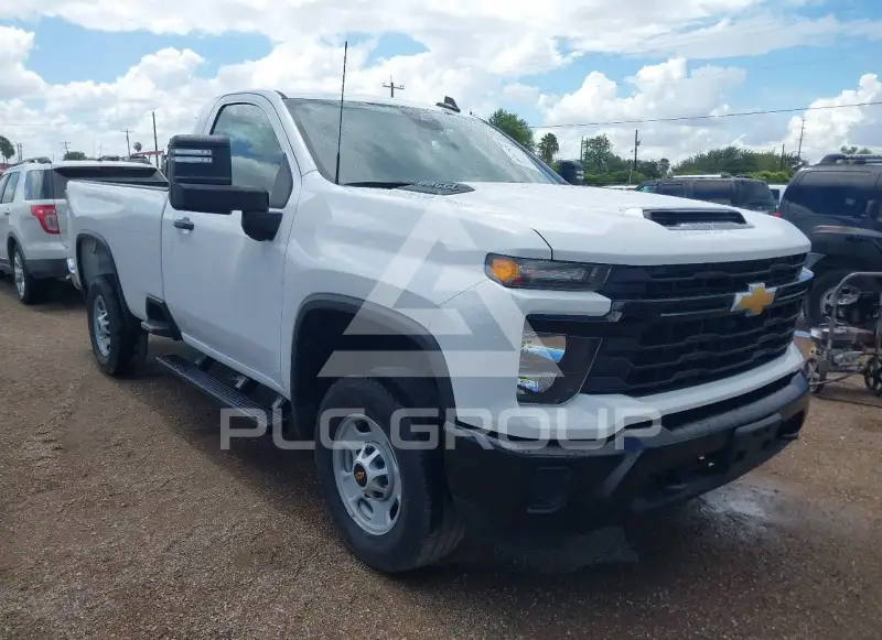 2024 Chevrolet Silverado photo