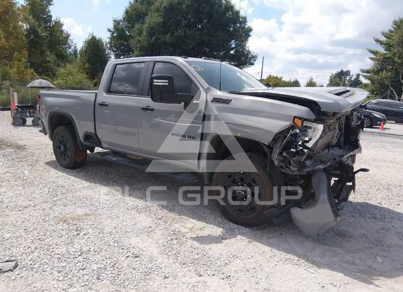 2024 Chevrolet Silverado фото