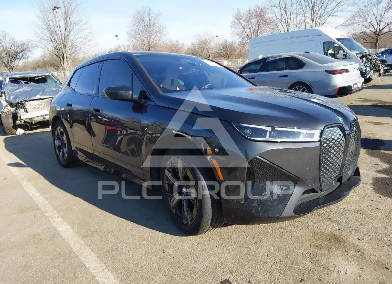 2024 BMW iX фото