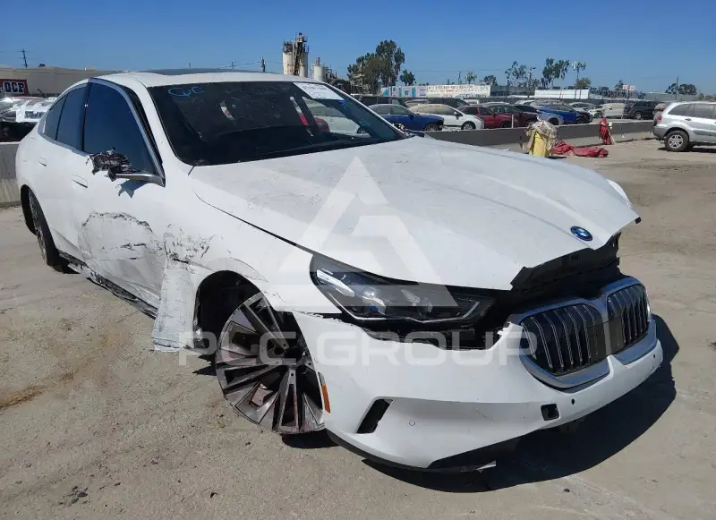 2024 BMW I5 фото