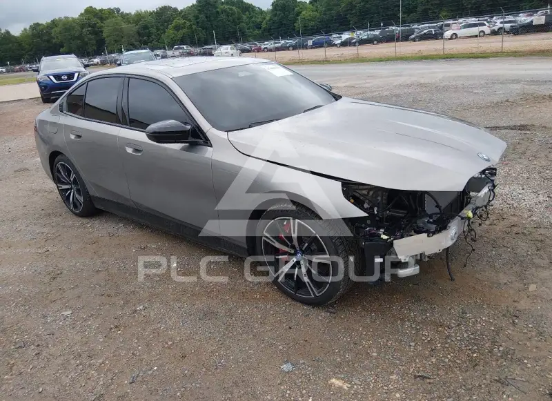 2024 BMW I5 фото