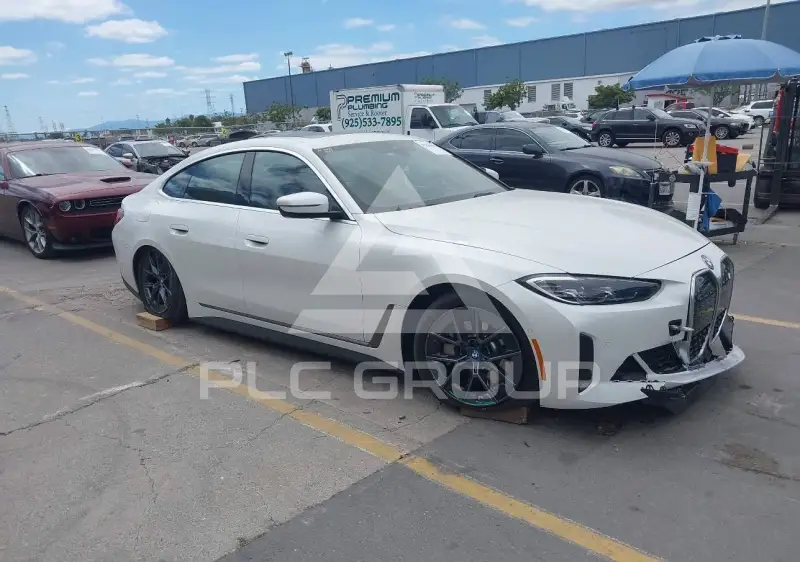 2024 BMW I4 photo