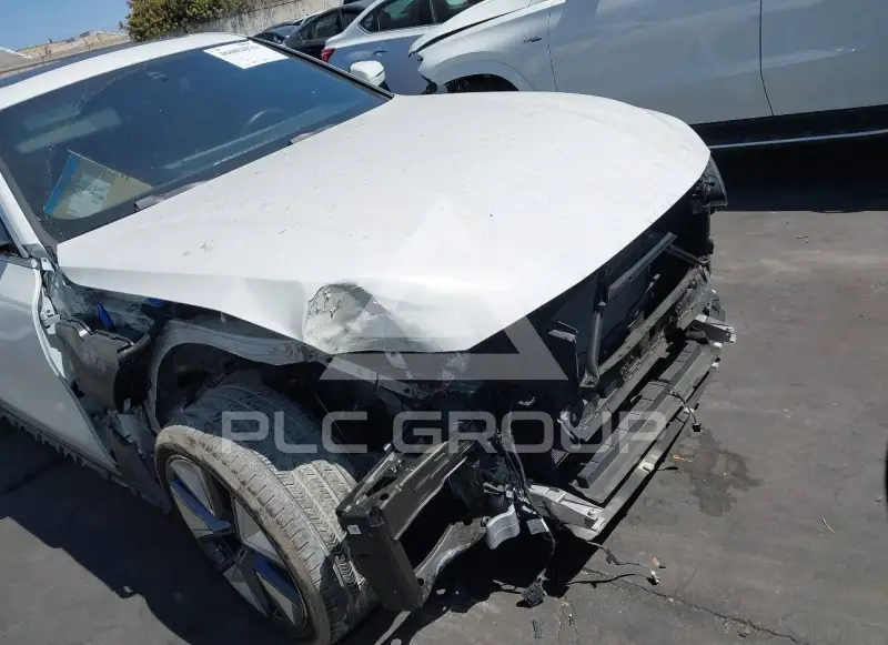 2024 BMW I4 photo