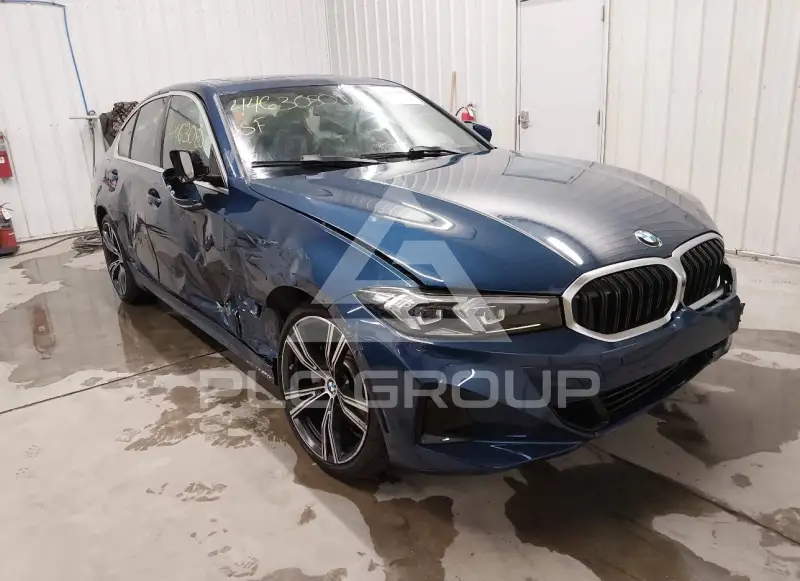 2024 BMW 330 фото
