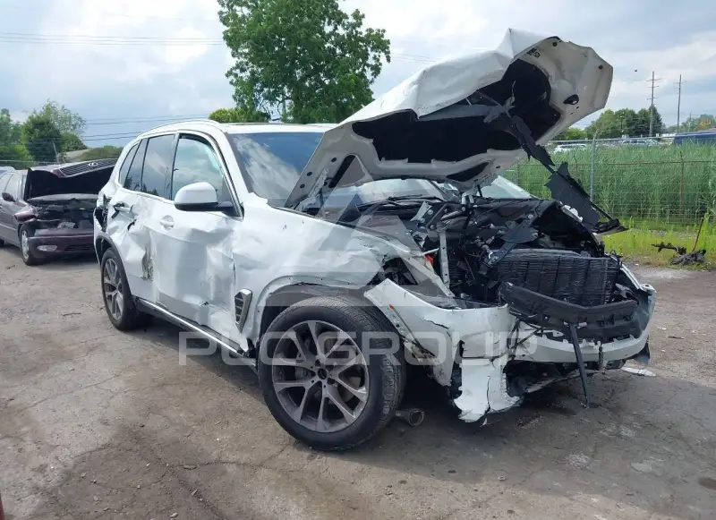 2024 BMW X5 фото