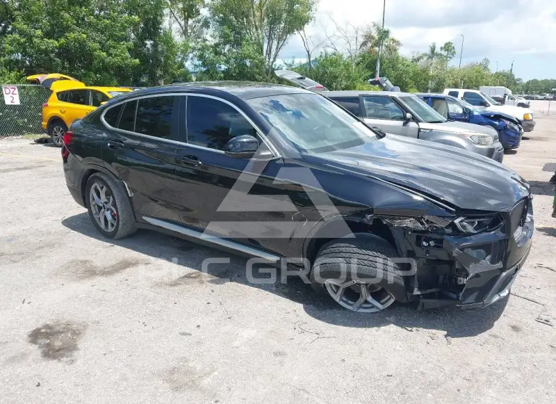 2024 BMW X4 photo