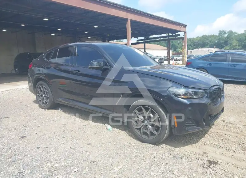 2024 BMW X4 photo