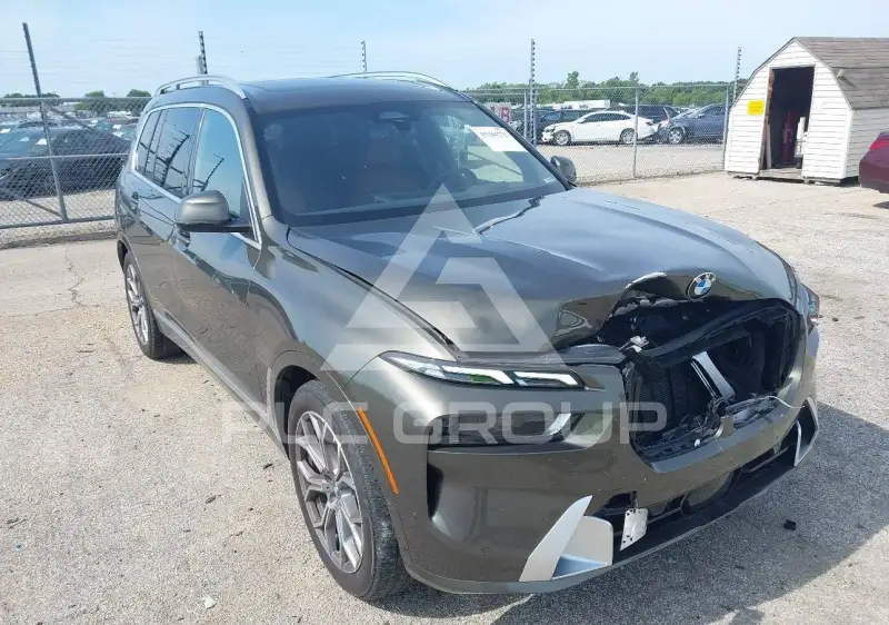 2024 BMW X7 photo