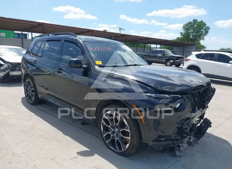 2024 BMW X7 photo