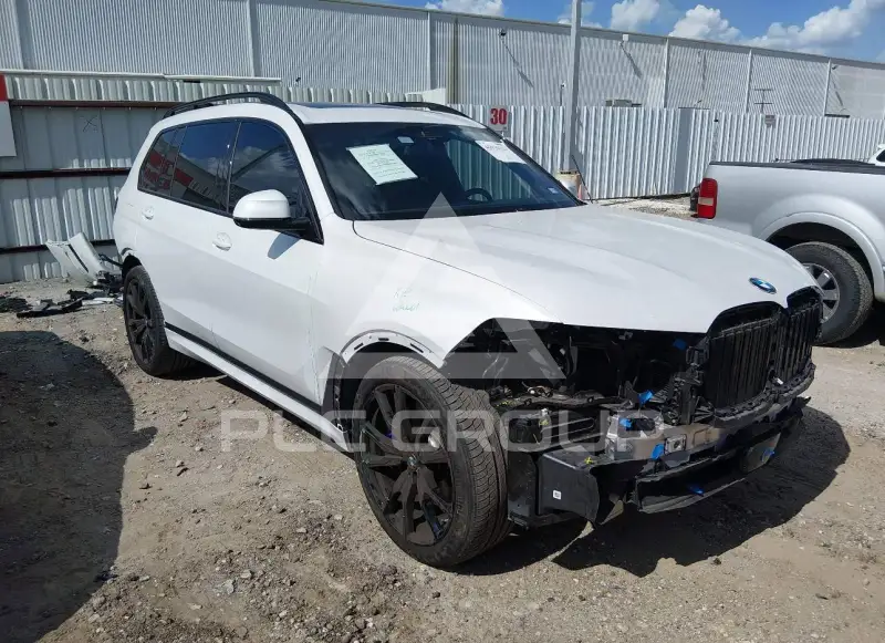 2024 BMW X7 photo