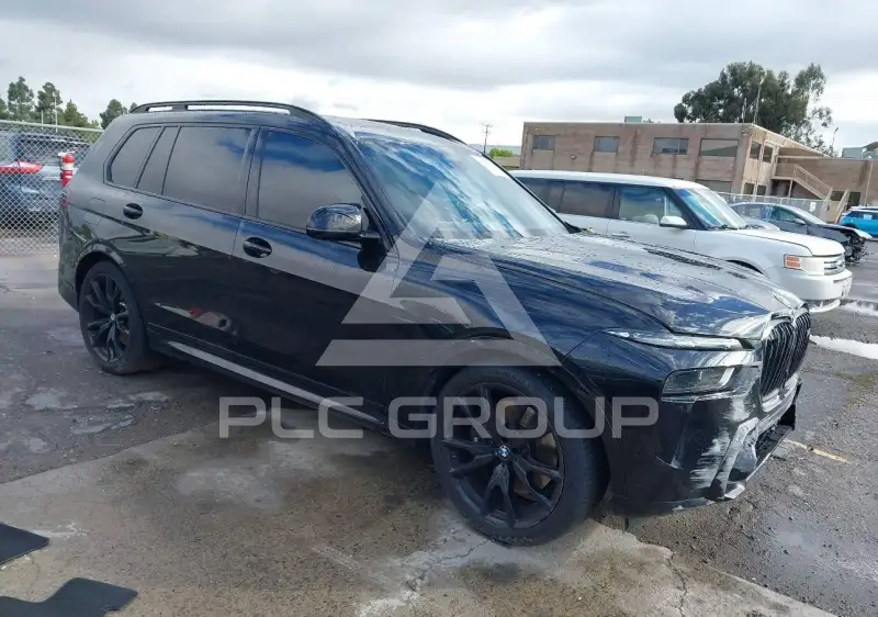2024 BMW X7 photo