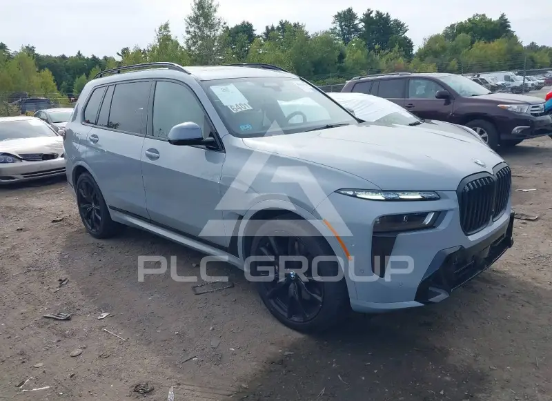 2024 BMW X7 фото