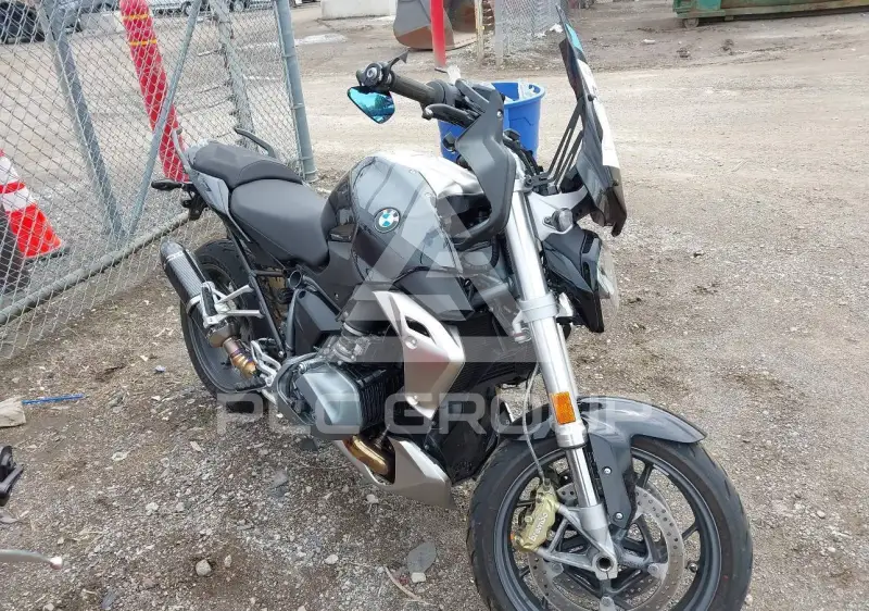 2024 BMW R1250 photo