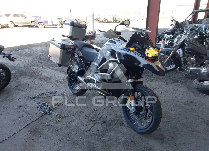 2024 BMW R1250 фото