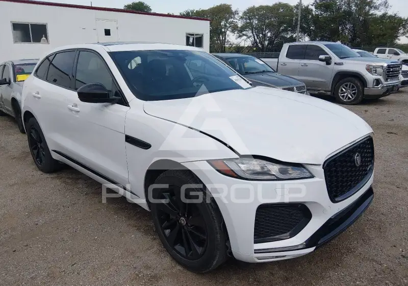 2024 Jaguar F-PACE photo