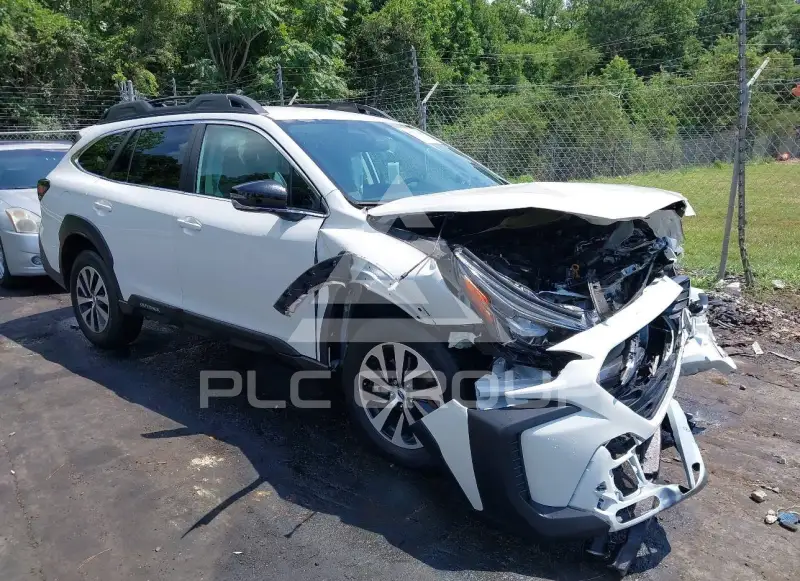 2024 Subaru Outback photo