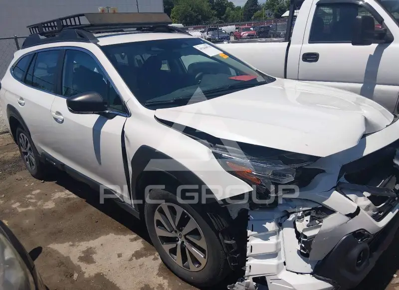 2024 Subaru Outback photo