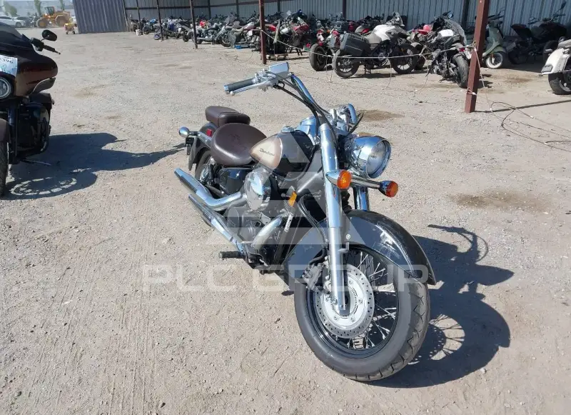 2024 Honda VT750 фото