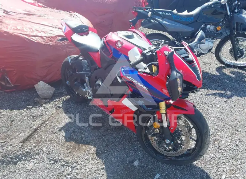2024 Honda CBR1000 фото