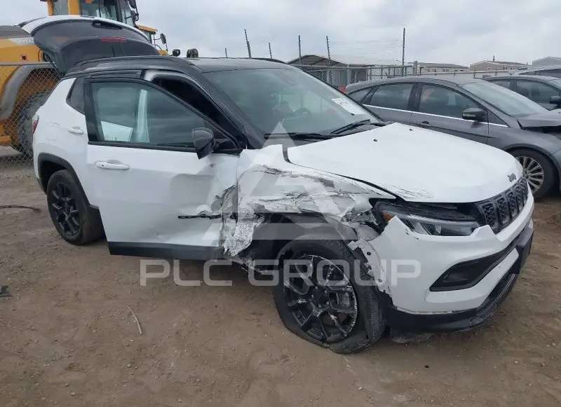 2024 Jeep COMPASS photo