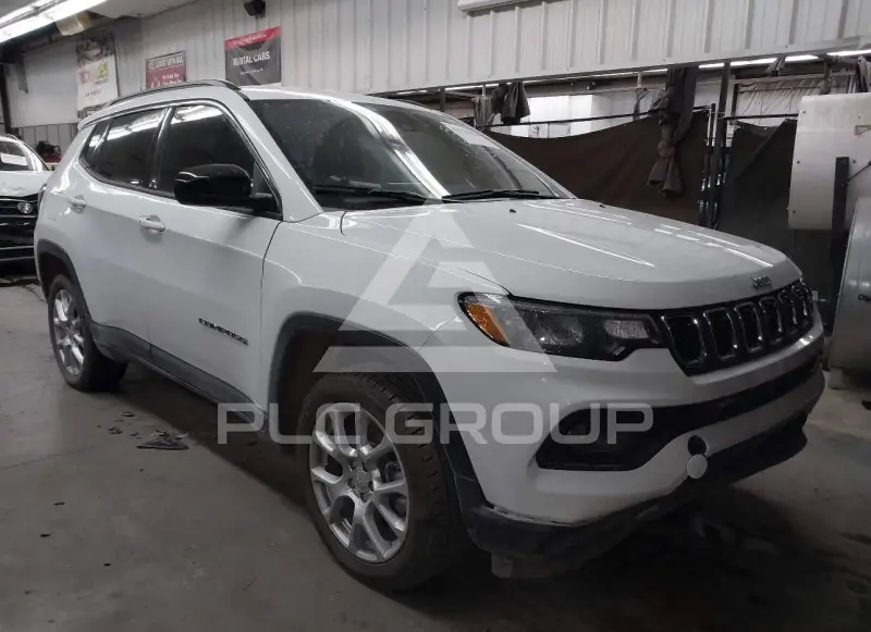 2024 Jeep COMPASS photo
