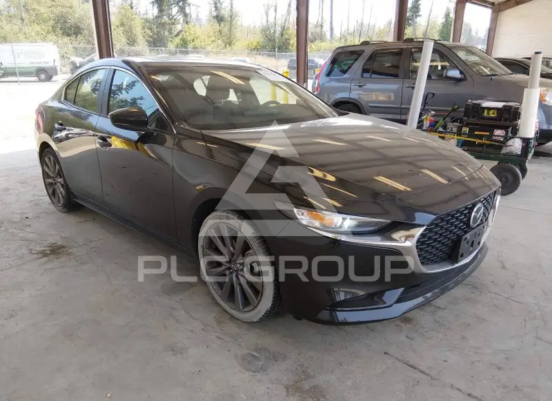 2024 Mazda 3 photo