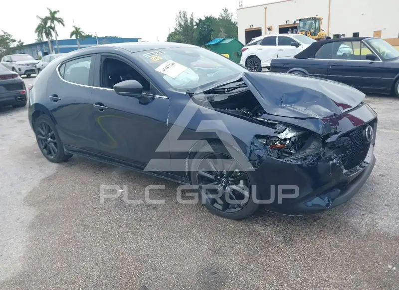 2024 Mazda 3 photo