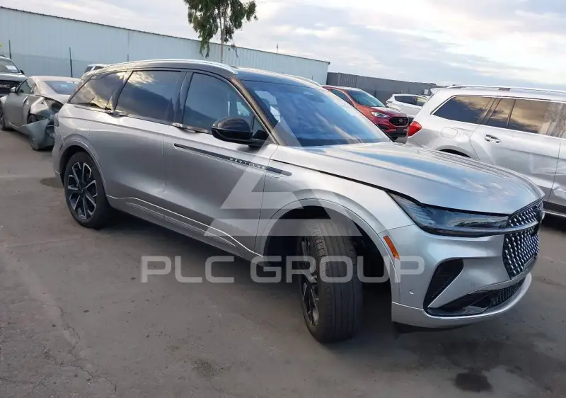 2024 Lincoln NAUTILUS фото