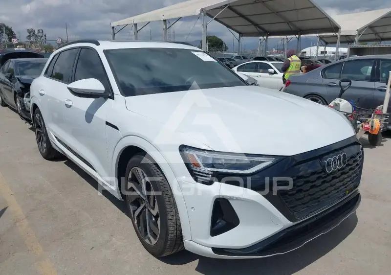 2024 Audi Q8 photo