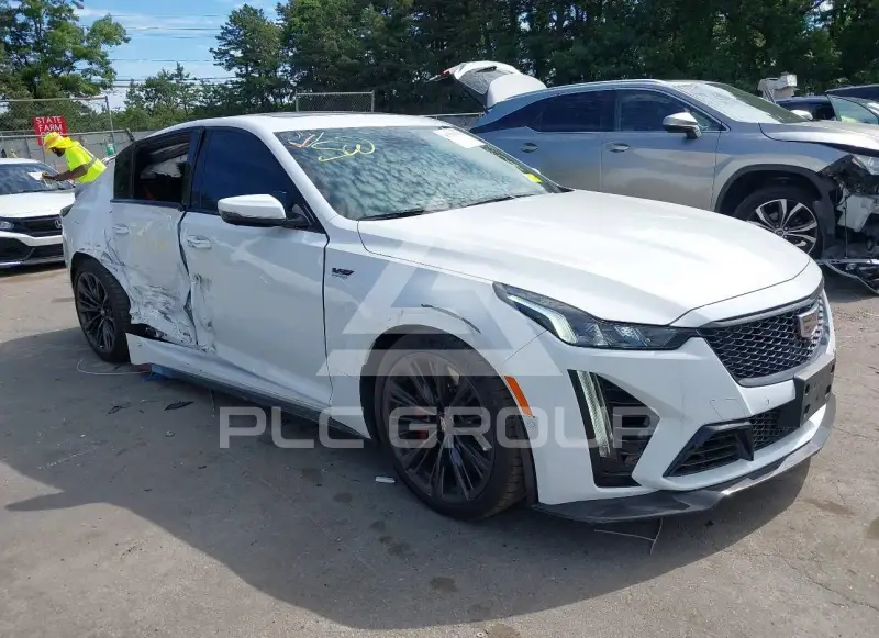 2024 Cadillac CT5 фото