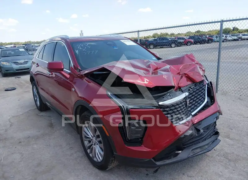 2024 Cadillac XT4 фото