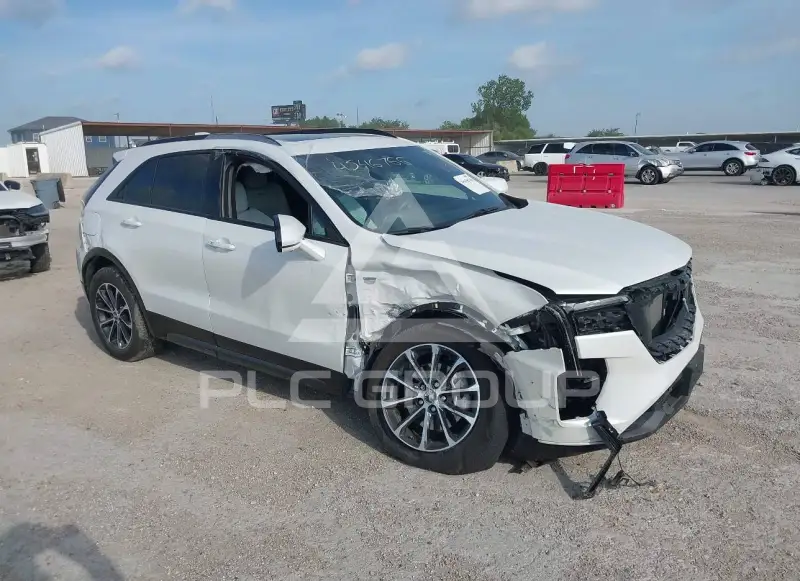 2024 Cadillac XT4 фото