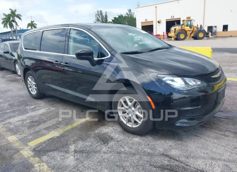 2024 Chrysler VOYAGER фото