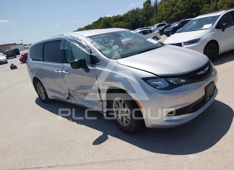 2024 Chrysler VOYAGER фото