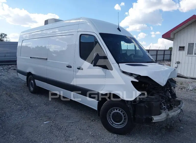 2024 Mercedes Benz Sprinter photo