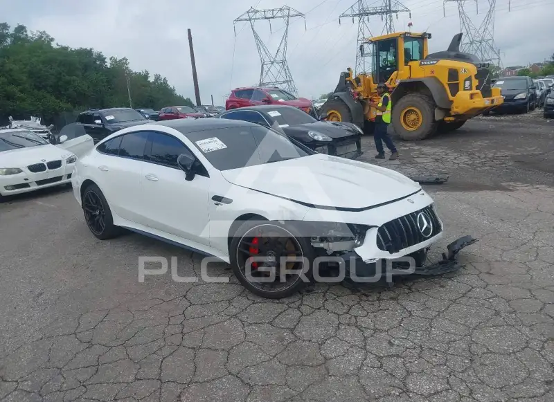 2024 Mercedes Benz GT фото
