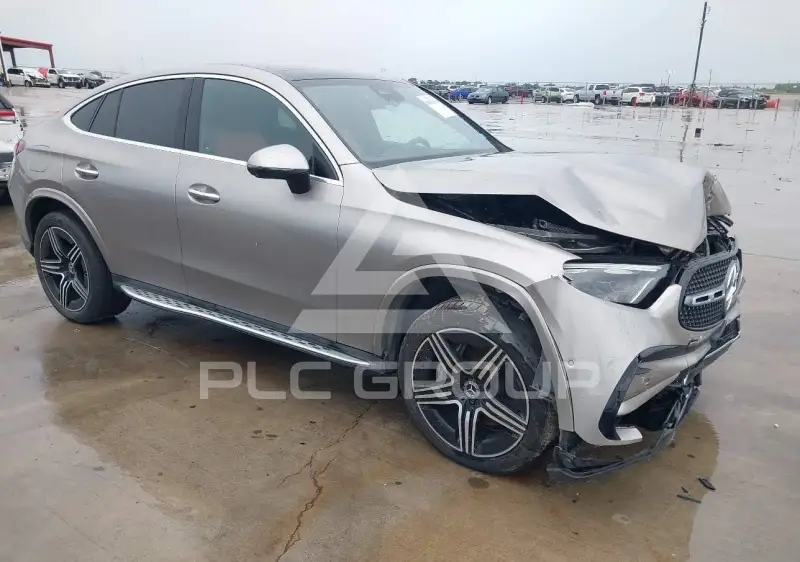 2024 Mercedes Benz GLC 300 фото