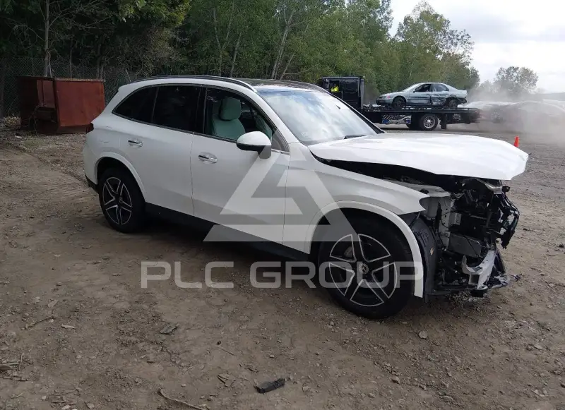 2024 Mercedes Benz GLC 300 фото