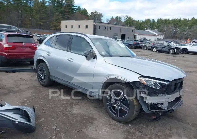 2024 Mercedes Benz GLC 300 фото