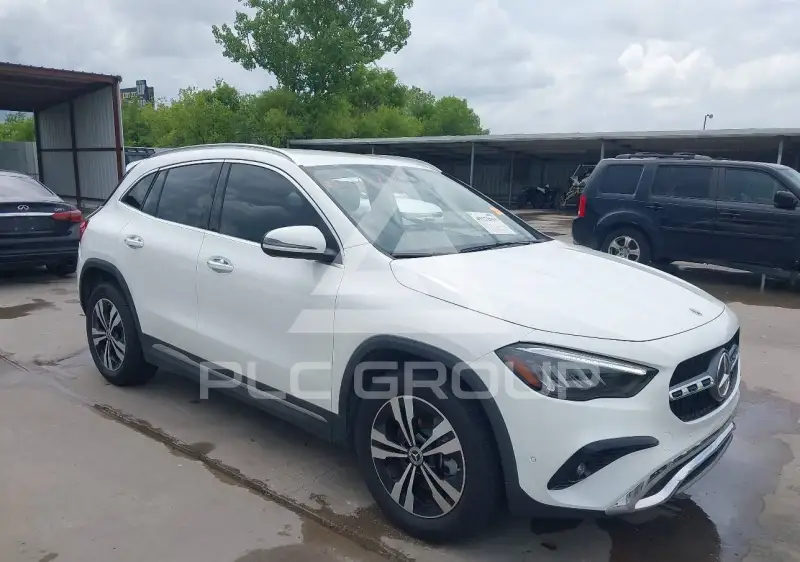 2024 Mercedes Benz GLA 250 фото