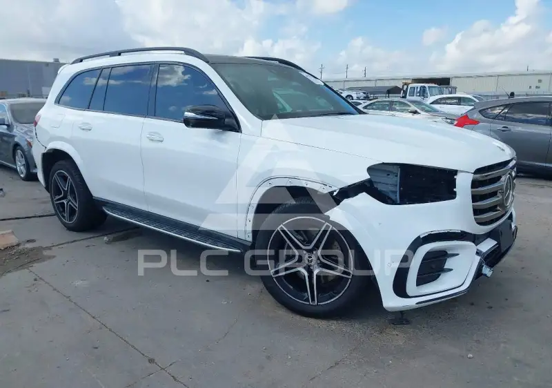 2024 Mercedes Benz Gls 450 photo