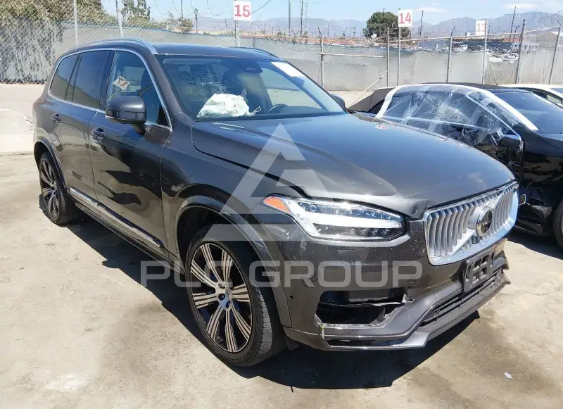 2024 Volvo XC90 фото