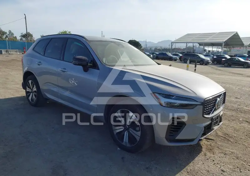 2024 Volvo XC60 photo