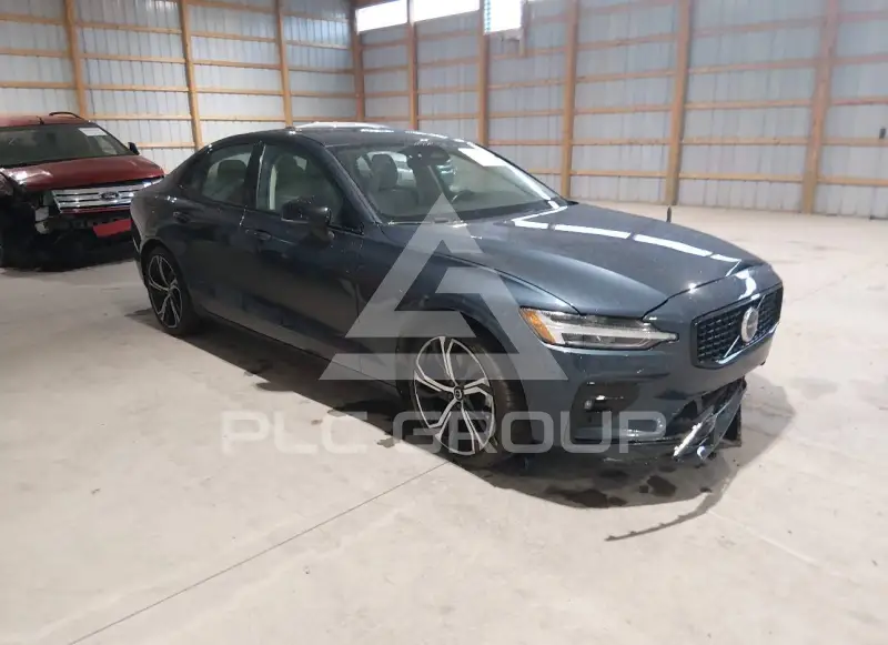 2024 Volvo S60 photo