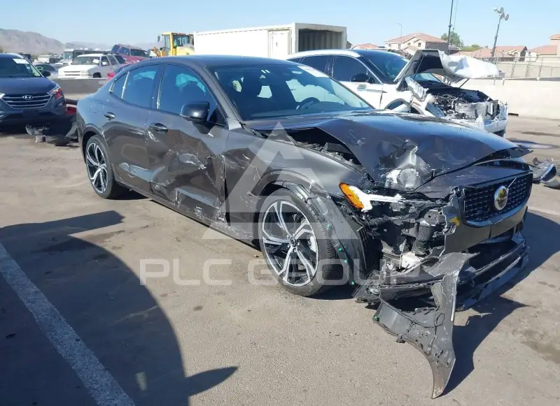 2024 Volvo S60 фото