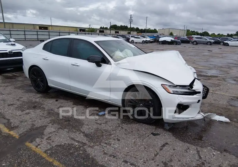2024 Volvo S60 фото
