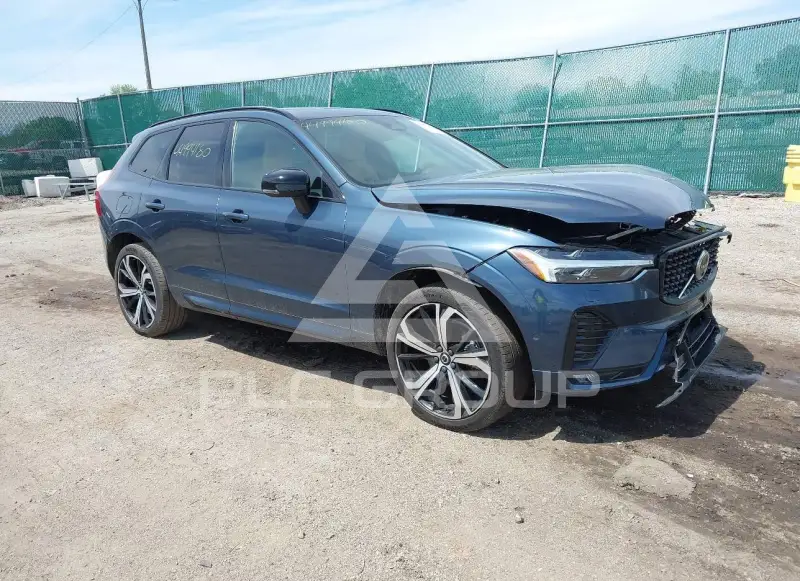 2024 Volvo XC60 фото