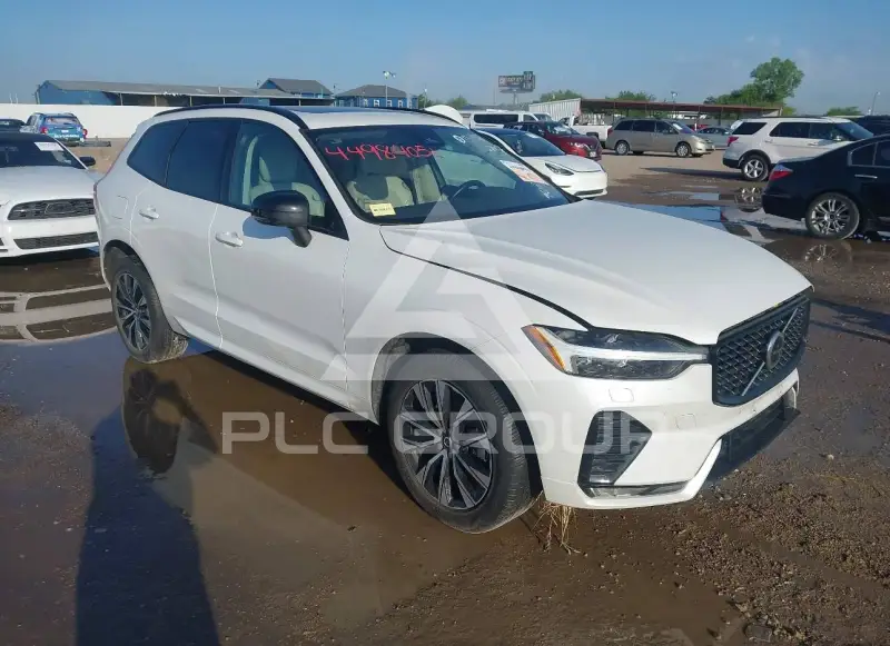 2024 Volvo XC60 фото