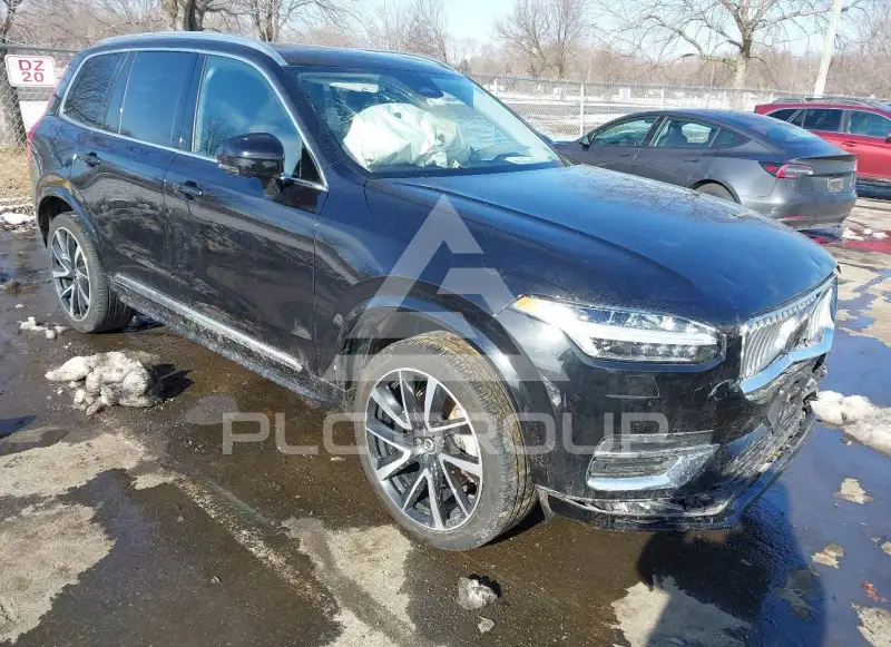 2024 Volvo XC90 фото