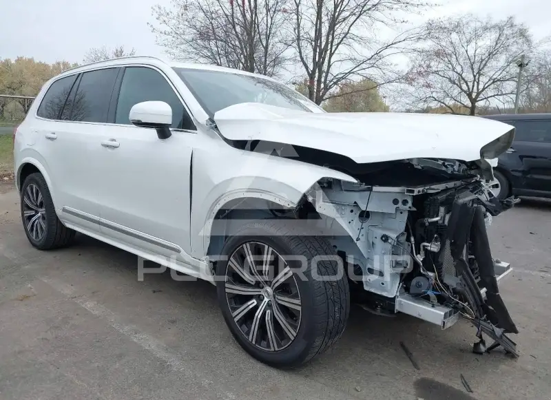 2024 Volvo XC90 фото